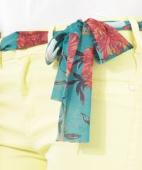 Bermuda-Ciclista-com-Faixa-Amarela-8508750-Amarelo_4