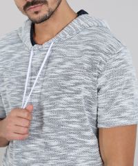 Camiseta-Masculina-em-Moletom-Flame-com-Bolso-e-Capuz-Manga-Curta-Cinza-Mescla-Claro-9314848-Cinza_Mescla_Claro_4