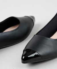 Sapatilha-Feminina-Bico-Fino-Moleca-com-Recorte-Preta-9568930-Preto_5