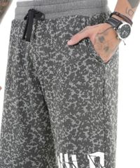 Bermuda-em-Moletom-Estampada-Camuflada-Cinza-Mescla-8492751-Cinza_Mescla_4
