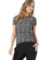 Blusa-com-Estampa-Abstrata-Preta-8530383-Preto_1