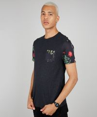Camiseta-Masculina-com-Bolso-e-Manga-Curta-Estampados-Floral-Gola-Careca-Preta-9593037-Preto_1