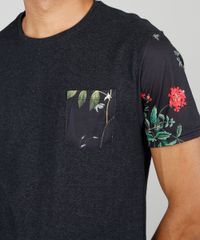 Camiseta-Masculina-com-Bolso-e-Manga-Curta-Estampados-Floral-Gola-Careca-Preta-9593037-Preto_4