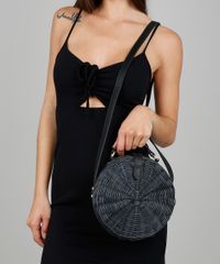Bolsa-Feminina-de-Palha-Redonda-Media-Transversal--Preta-9254683-Preto_2