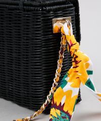 Bolsa-Feminina-Transversal-em-Palha-de-Ratan-com-Lenco-Estampado-Floral-Preta-9255542-Preto_6