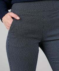 Calca-Legging-Feminina-Estampada-de-Poa-com-Bolsos-Preta-9542865-Preto_4