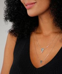 Colar-Feminino-Duplo-Folheado-com-Pingentes-de-Triangulo-Dourado-9558879-Dourado_2