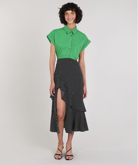 saia preta e blusa verde