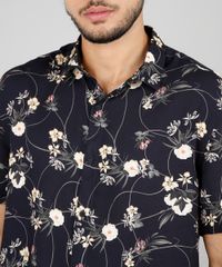 Camisa-Masculina-Estampada-Floral-Manga-Curta--Preto-9593480-Preto_4