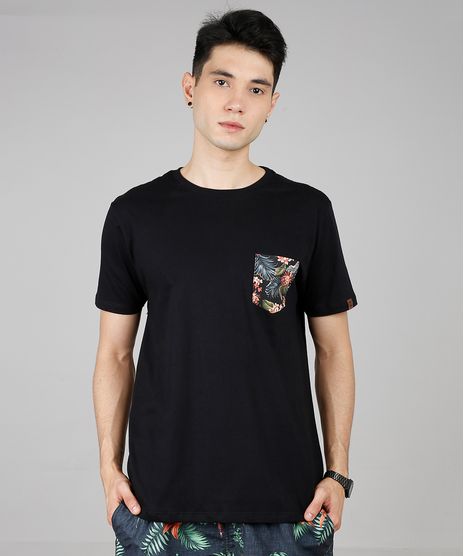 Camiseta-Masculina-com-Bolso-Estampado-Tropical-Manga-Curta-Gola-Careca-Preta-9636214-Preto_1