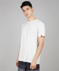 Camiseta-Masculina-com-Bolso-Estampado-de-Peixes-Manga-Curta-Gola-Careca-Cinza-Mescla-9636217-Cinza_Mescla_1
