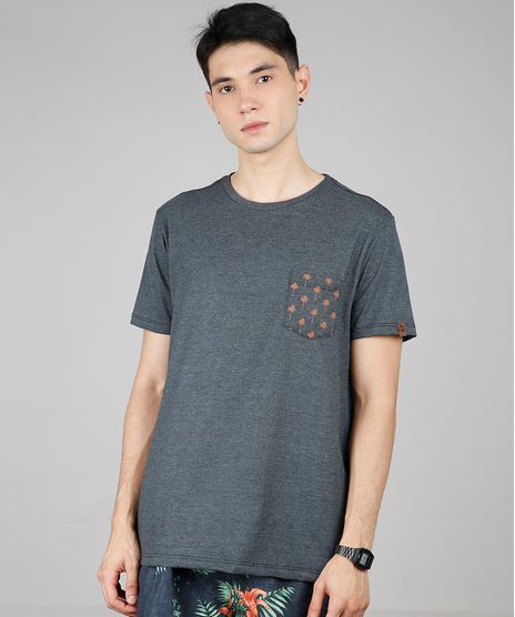 Camiseta-Masculina-com-Bolso-Estampado-de-Peixes-Manga-Curta-Gola-Careca-Cinza-Mescla-Escuro-9636216-Cinza_Mescla_Escuro_1