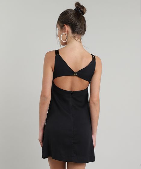 vestido preto decote reto