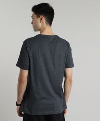 Camiseta-Masculina-Scooby-Doo-com-Bolso-Manga-Curta-Gola-Careca-Cinza-Mescla-Escuro-9687492-Cinza_Mescla_Escuro_2