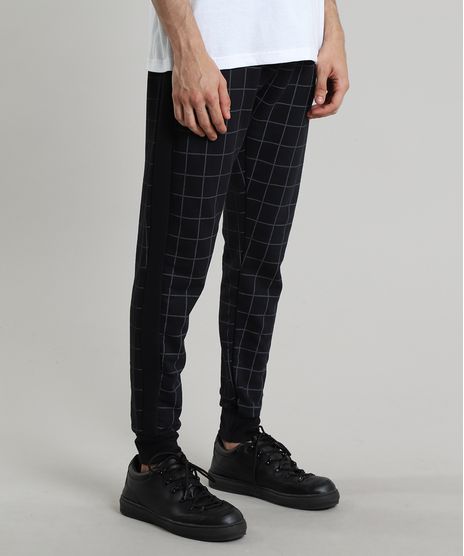 Calca-Masculina-Relaxed-em-Moletom-Estampada-Quadriculado-Preta-9610252-Preto_1