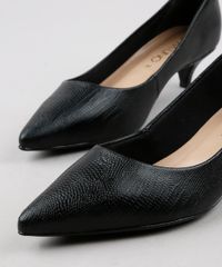 Scarpin-Feminino-Via-Uno-com-Textura-Bico-Fino-Preto-9661668-Preto_2