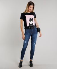 Blusa-Feminina-com-Estampa-de-Gato-Manga-Curta-Decote-Redondo-Preta-9649026-Preto_3