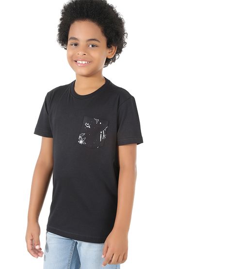 Camiseta-com-Bolso-Estampado-Preto-8573506-Preto_1
