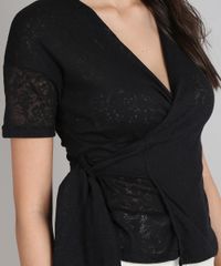 Blusa-Feminina-Transpassada-Devore-com-Arabescos-Manga-Curta-Decote-V-Preta-9636061-Preto_4