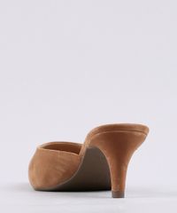 Mule-Feminino-Via-Uno-Bico-Fino-Salto-Baixo-em-Veludo-Caramelo-9661671-Caramelo_3