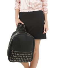 Mochila-com-Tachas-Preta-8502420-Preto_2