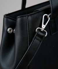 Bolsa-Feminina-Shoulder-Grande-com-Bolsos-Preta-9505297-Preto_6