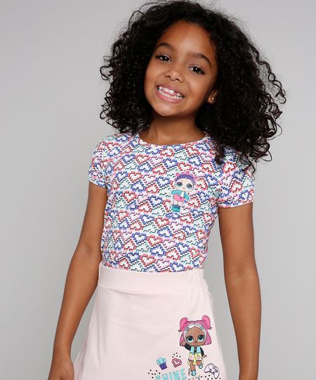 Blusa-Infantil-Lol-Surprise-Estampada-com-Coracoes-Manga-Curta-Off-White-9637426-Off_White_1 Blusa-Infantil-Lol-Surprise-Estampada-com-Coracoes-Manga-Curta-Off-White-9637426-Off_White_1