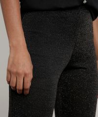 Calca-Feminina-Flare-com-Lurex-e-Fenda-Preta-9703993-Preto_4