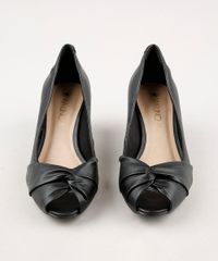 Scarpin-Feminino-Via-Uno-com-Transpasse-Bico-Fino-Vazado-Preto-9661672-Preto_4