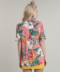 Camisa-Feminina-Estampada-Tropical-com-Fenda-Manga-Curta-Rosa-9644890-Rosa_2