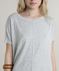 Blusa-Feminina-Basica-Ampla-com-Recorte-Manga-Curta-Decote-Redondo-Cinza-Mescla-Claro-9662980-Cinza_Mescla_Claro_4