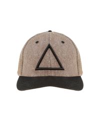Bone--Triangulo--Caramelo-8550542-Caramelo_1