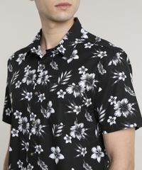 Camisa-Masculina-Tradicional-Estampada-Floral-com-Bolso-Manga-Curta-Preta-9514513-Preto_4