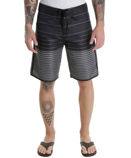 Bermuda-Listrada-Preta-8449524-Preto_1