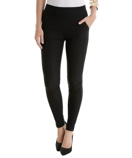 Calca-Legging-em-Jacquard-Estampada-Preta-8233957-Preto_1 Calca-Legging-em-Jacquard-Estampada-Preta-8233957-Preto_1