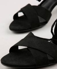 Sandalia-Feminina-Oneself-Salto-Grosso-Baixo-com-Amarracao--Preta-9791304-Preto_2