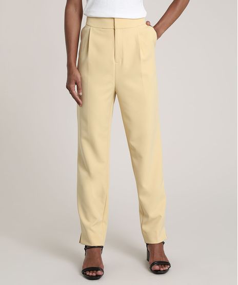 Calca-Feminina-Reta-Alfaiatada-com-Bolsos-Amarela-9643997-Amarelo_1