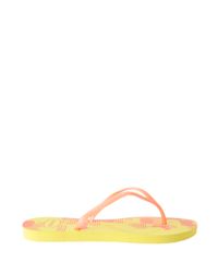 Chinelo-Havaianas-Estampado-de-Coracoes-Amarelo-8509489-Amarelo_4