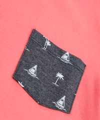 Camiseta-Infantil-com-Bolso-Estampado-de-Coqueiro-Manga-Curta-Coral-9827871-Coral_5