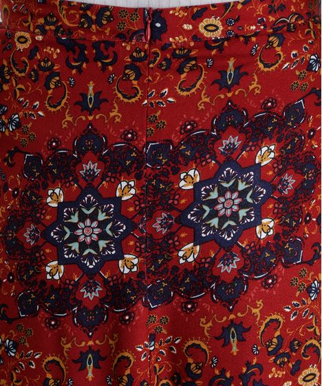 saia longa vermelha estampada