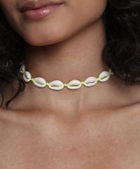 Colar-Feminino-Chocker-com-Buzios-Amarelo-Neon-9662422-Amarelo_Neon_2
