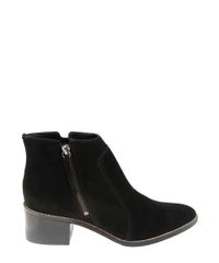 Bota-em-Suede-Preta-8609795-Preto_1