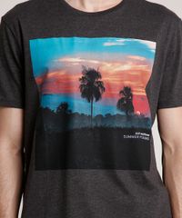 Camiseta-Masculina-com-Estampa-de-Paisagem-Manga-Curta-Gola-Careca-Cinza-Mescla-Escuro-9717901-Cinza_Mescla_Escuro_4