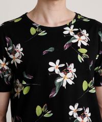 Camiseta-Masculina-Estampada-Floral-Manga-Curta-Gola-Careca-Preto-9755502-Preto_4