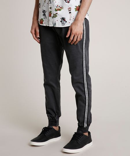 Calca-de-Sarja-Masculina-Jogger-Estampada-Xadrez-com-Listras-Laterais--Chumbo-9773012-Chumbo_1 Calca-de-Sarja-Masculina-Jogger-Estampada-Xadrez-com-Listras-Laterais--Chumbo-9773012-Chumbo_1
