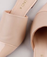 Mule-Feminino-Via-Uno-Bico-Fino-com-Recorte-em-Verniz-Bege-9828414-Bege_5