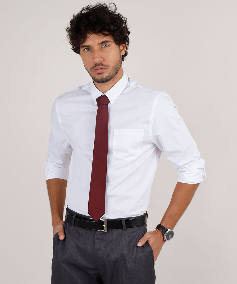 roupa social com gravata