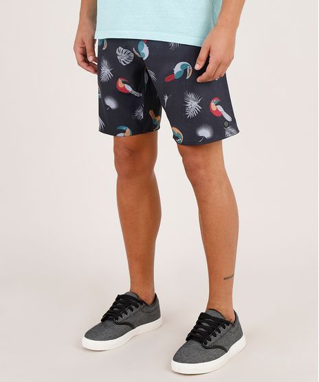 Bermuda-Surf-Masculina-Estampada-de-Tucanos-e-Folhagens-Preta-9754290-Preto_1