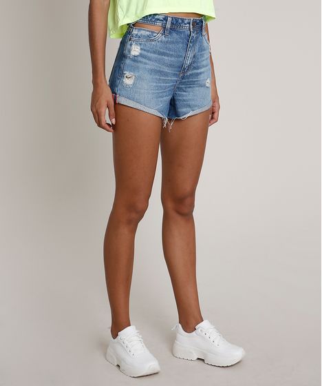 short jeans com bolso na frente