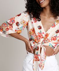 Blusa-Feminina-Cropped-Estampada-Floral-Zodiaco-com-No-e-Botoes-Manga-Curta-Decote-V-Off-White-9681368-Off_White_4